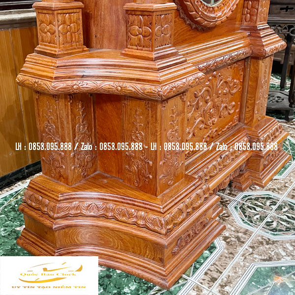 Phần bệ của đồng hồ cây